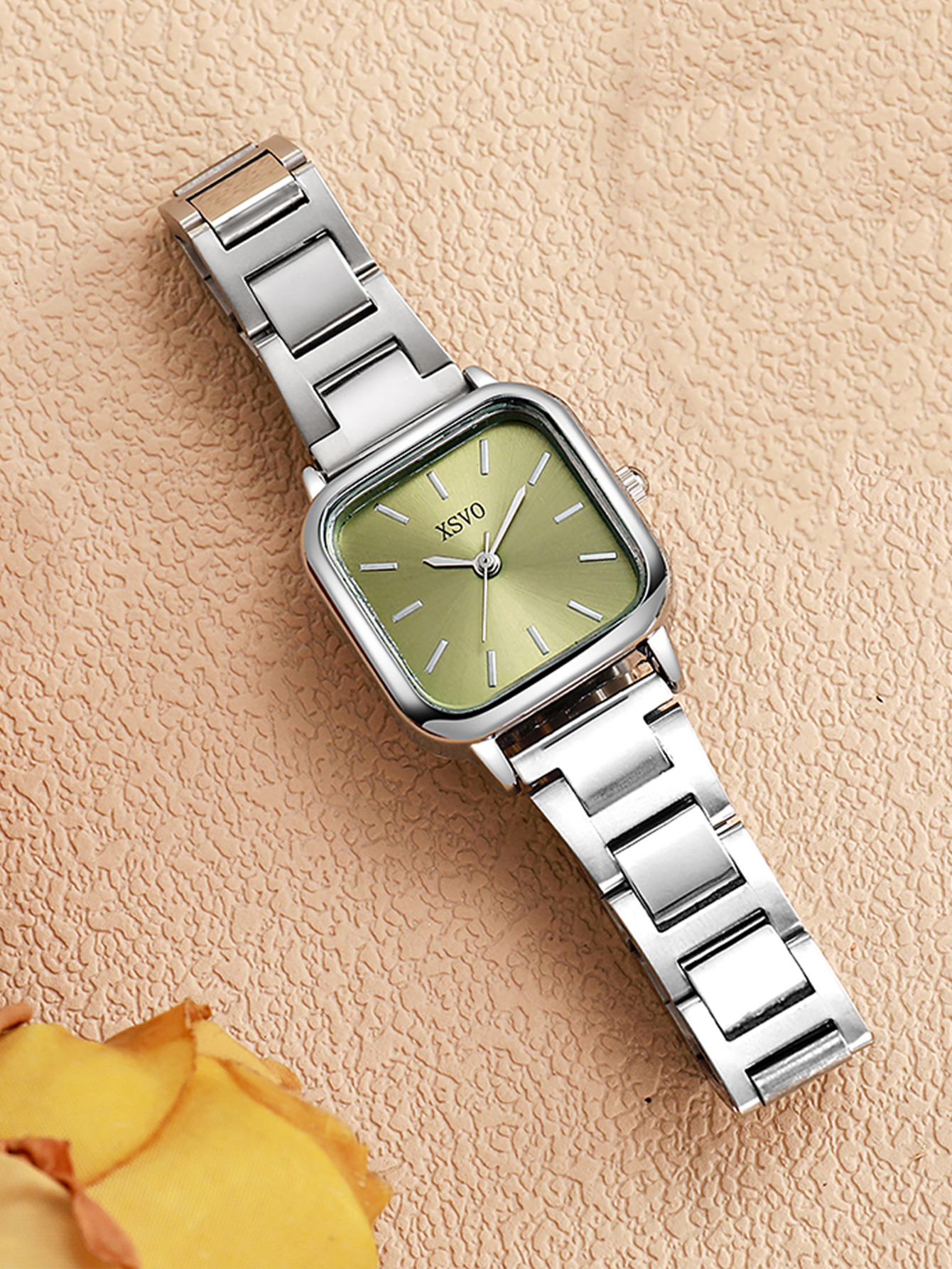 Elegant Square Women's Wristwa - مراجعة Luxury Watch With Green Dial وسعره