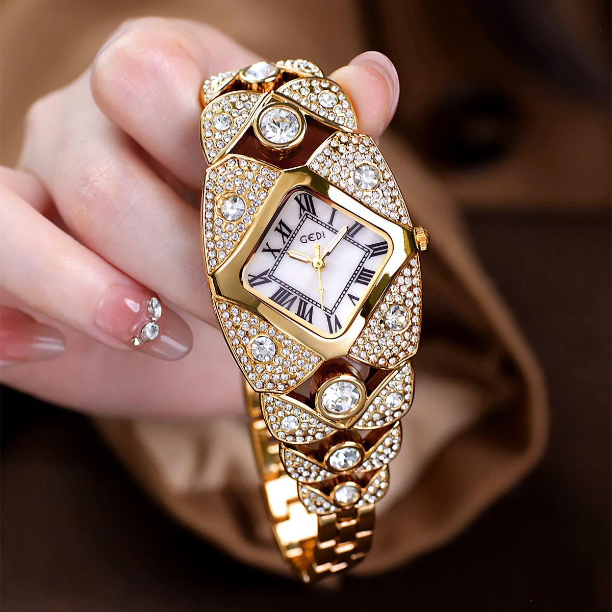 UTHAI L008 Fashionable Women w - مراجعة Lux Watch وسعره