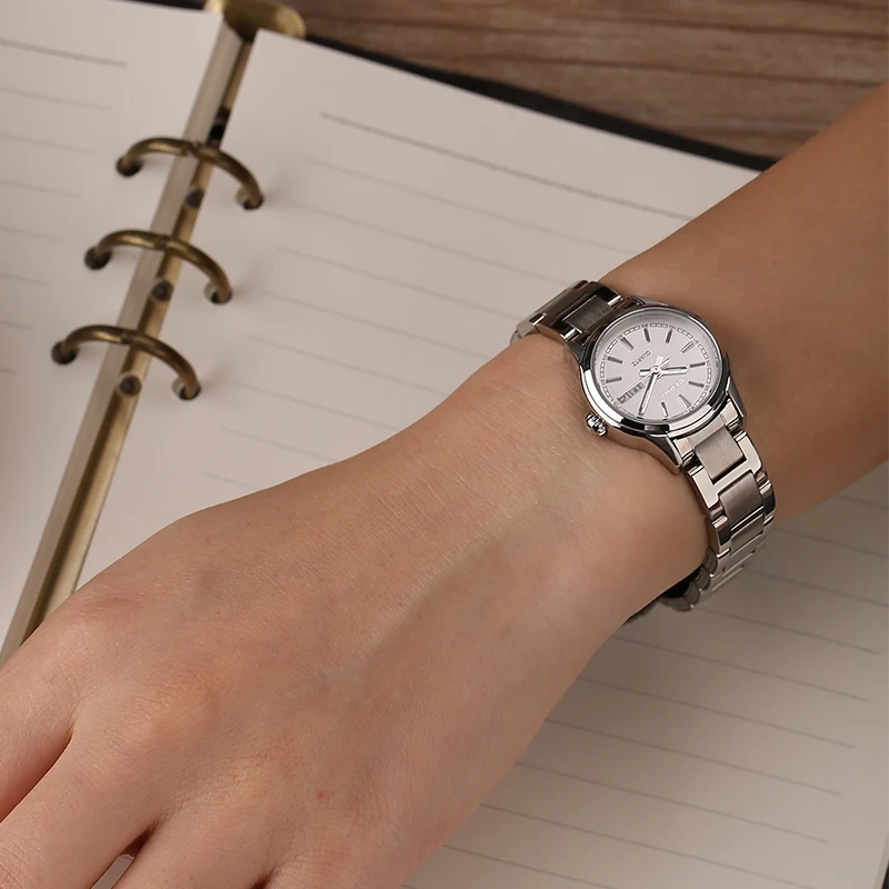 BERNY Luxury Ladies Watch Japa - مراجعة Luxury Watch Japan وسعره
