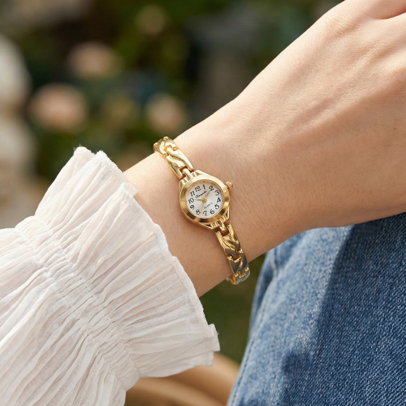 Fashion Women Quartz Bracelet  - مراجعة Luxury Watch Green وسعره
