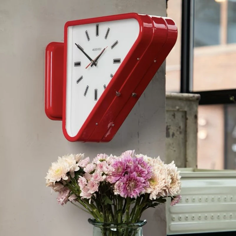 Creative Design Wall Clocks Mi - مراجعة Watch Triangle Luxury وسعره