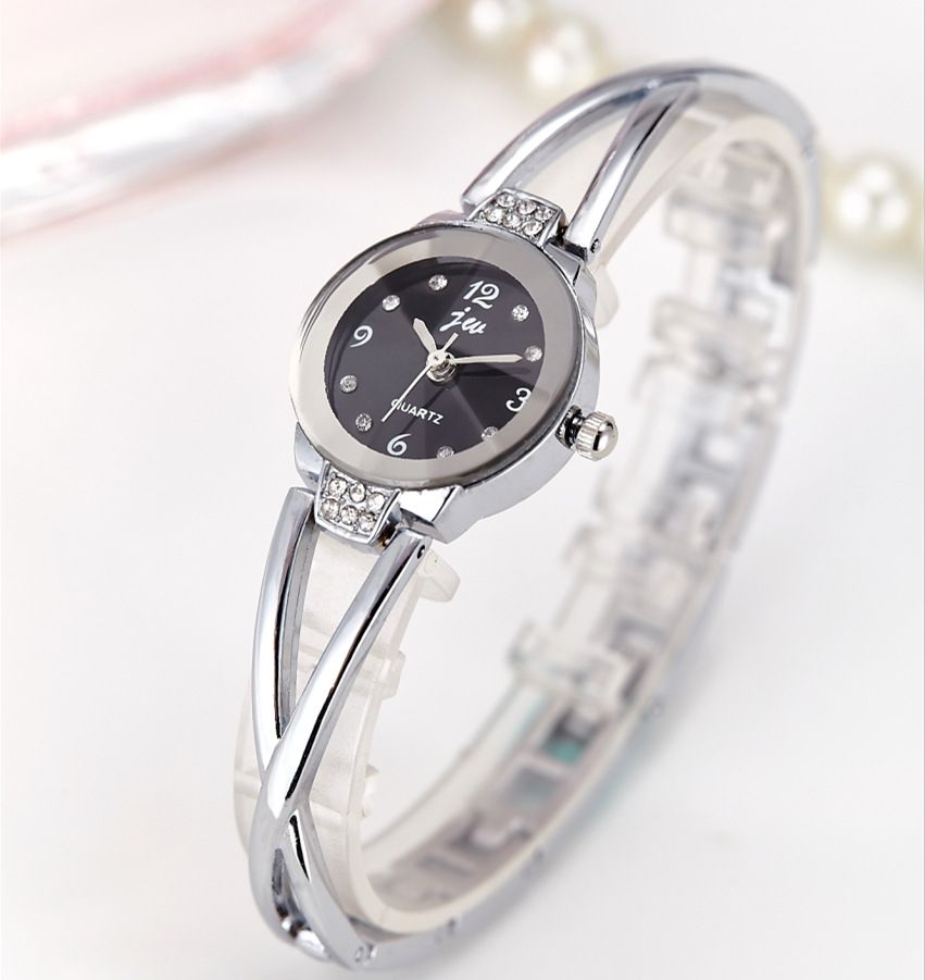 New Trendy Women Bracelet Watc - مراجعة Lux Watch وسعره