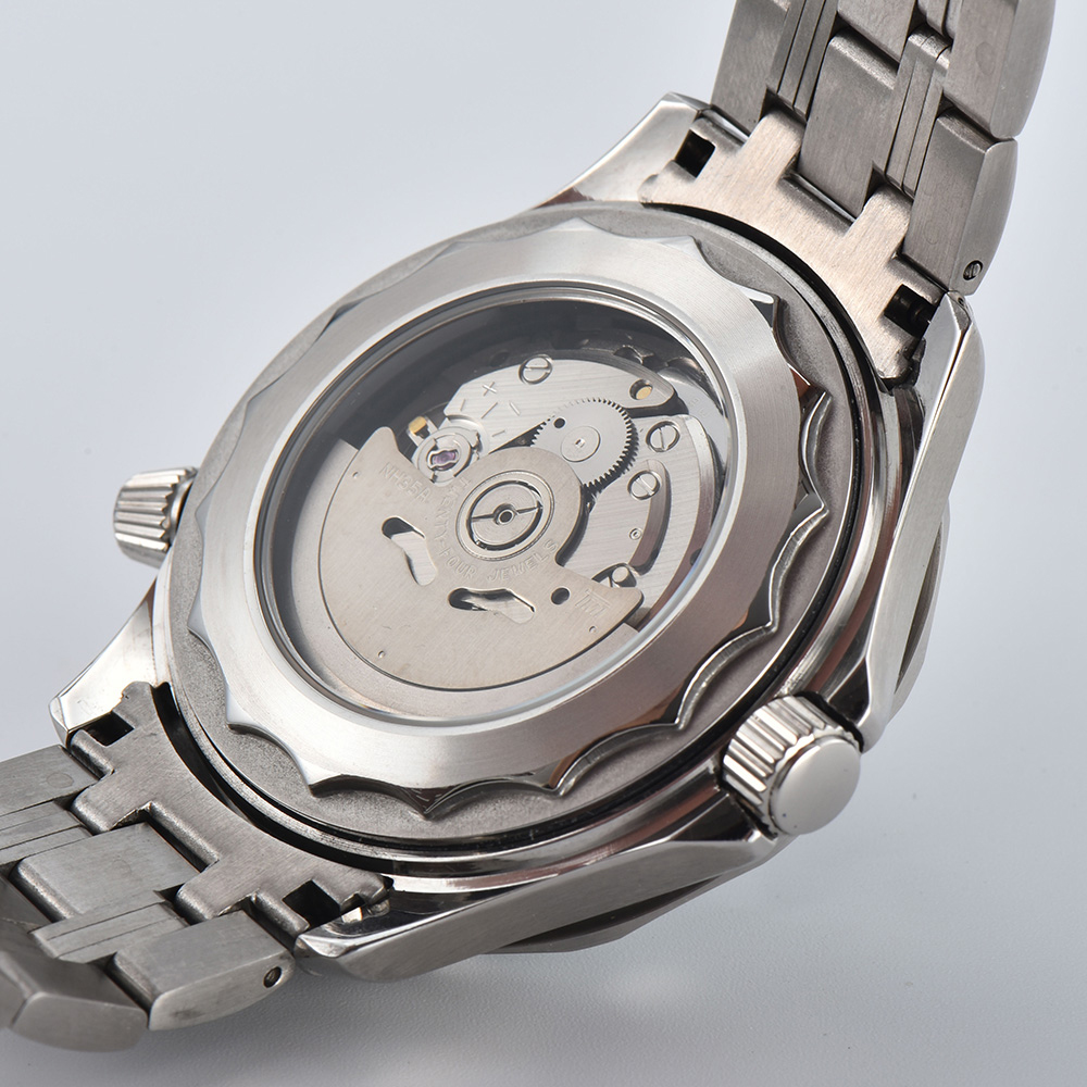42mm luminous display men's wa - مراجعة Sapphire Crystal Display وسعره