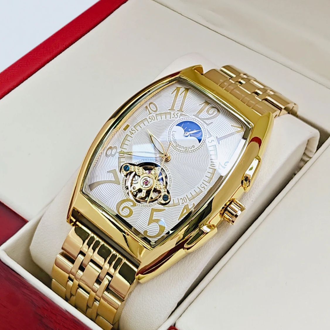 Top-Tier Luxury Barrel-Shaped  - مراجعة Luxury Watch Tier وسعره