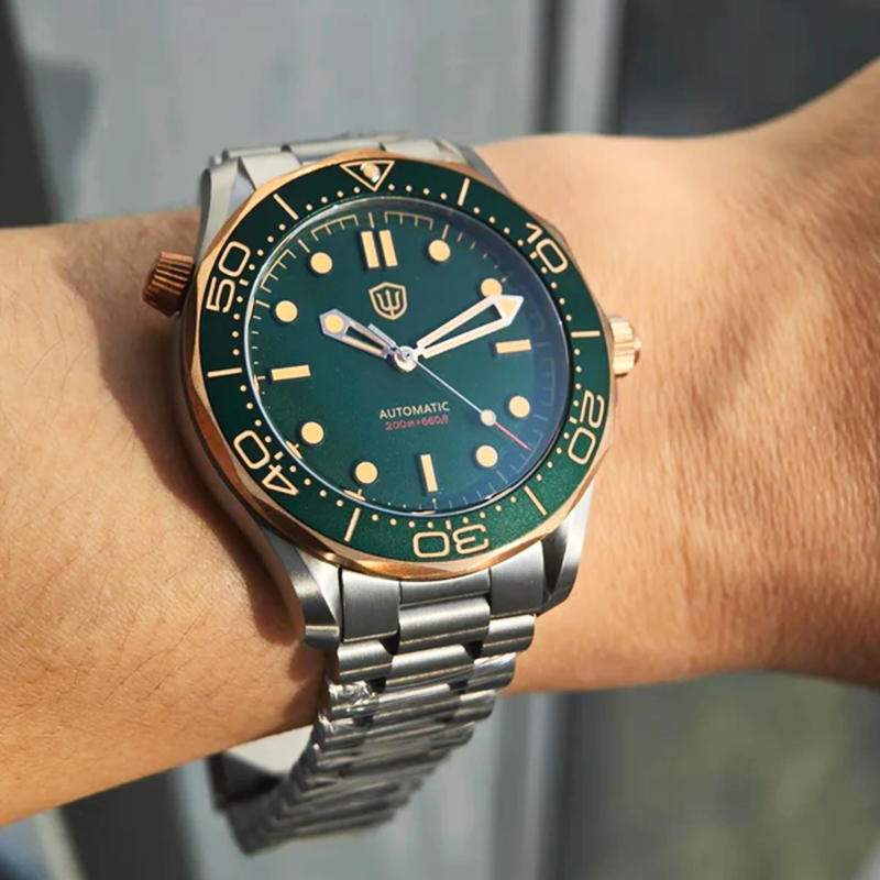 Watchdives WD007 V4 42Mm Titan - مراجعة Luxury Watch Green وسعره