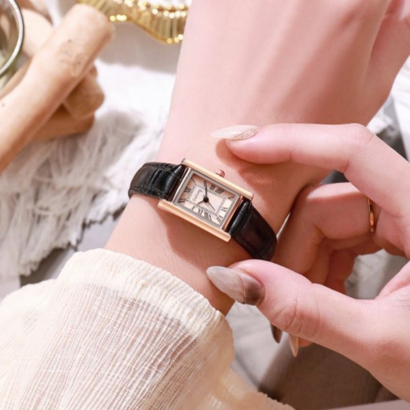 Famous Brand Women Watch Fashi - مراجعة Luxury Watch Green وسعره