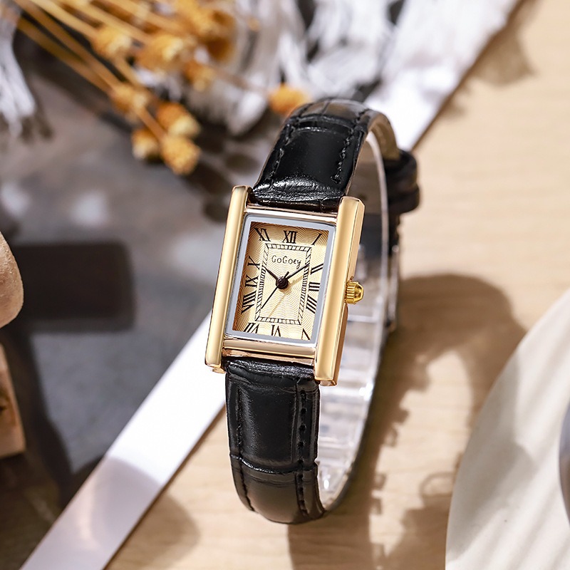 Famous Brand Women Watch Fashi - مراجعة Luxury Watch Green وسعره