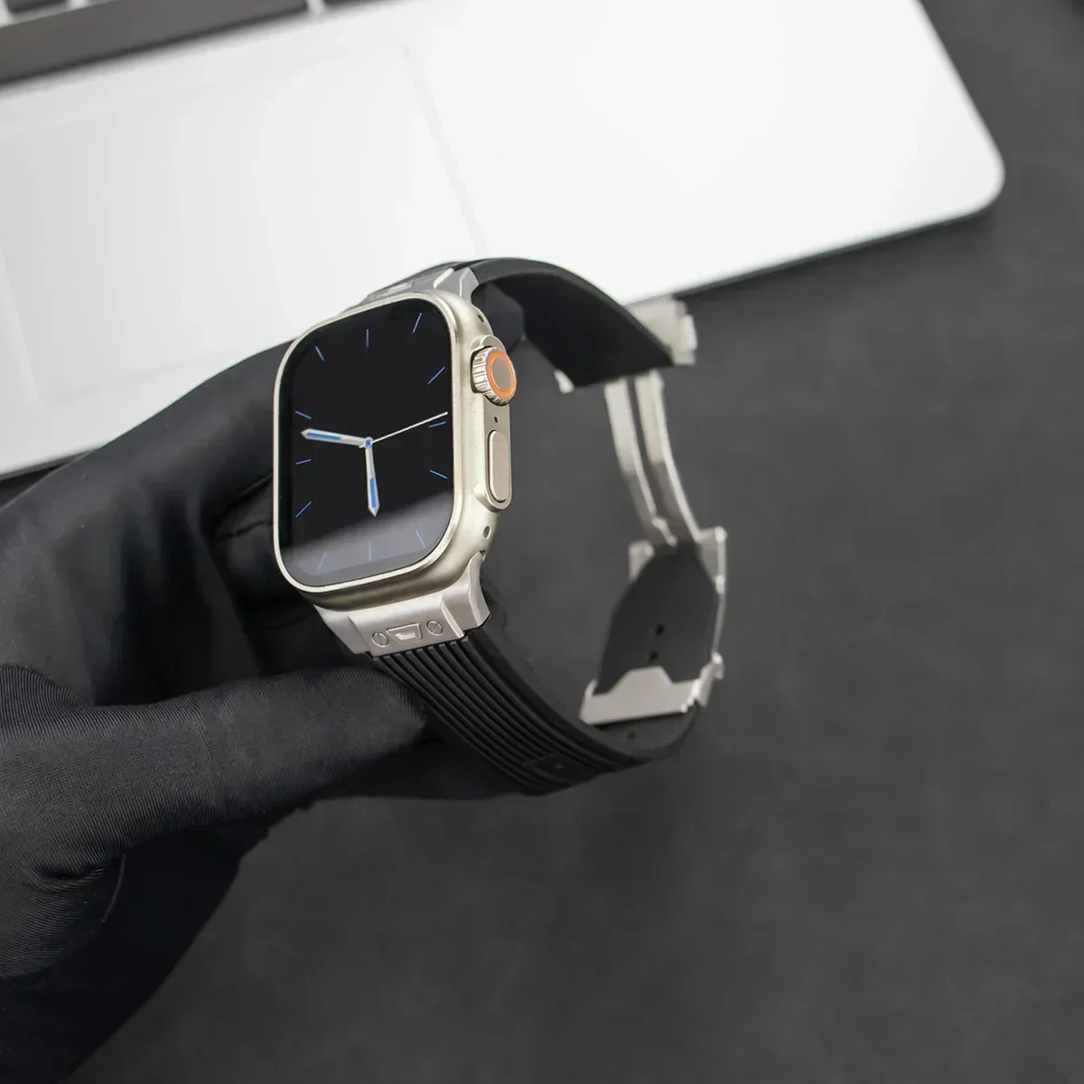 Sports Silicone Strap for Appl - مراجعة Luxury Watch Apple Bands وسعره