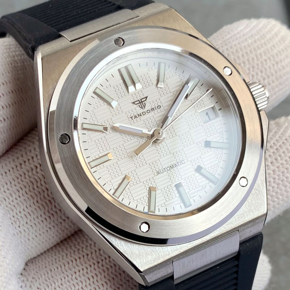 Custom New Silver 40mm Round B - مراجعة Luxury Watch Japan وسعره