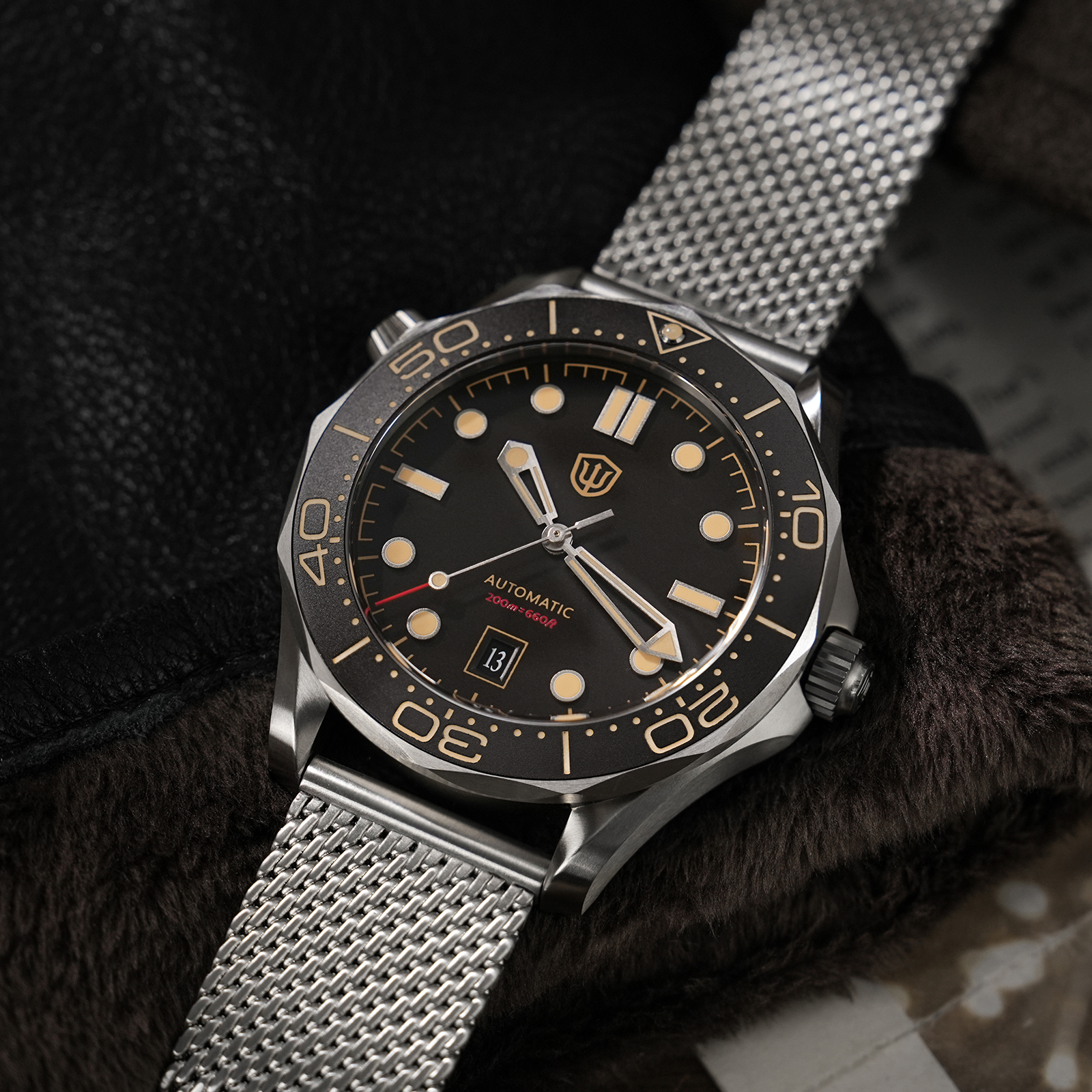 Watchdives WD007 V4 Automatic  - مراجعة Luxury Watch Case وسعره