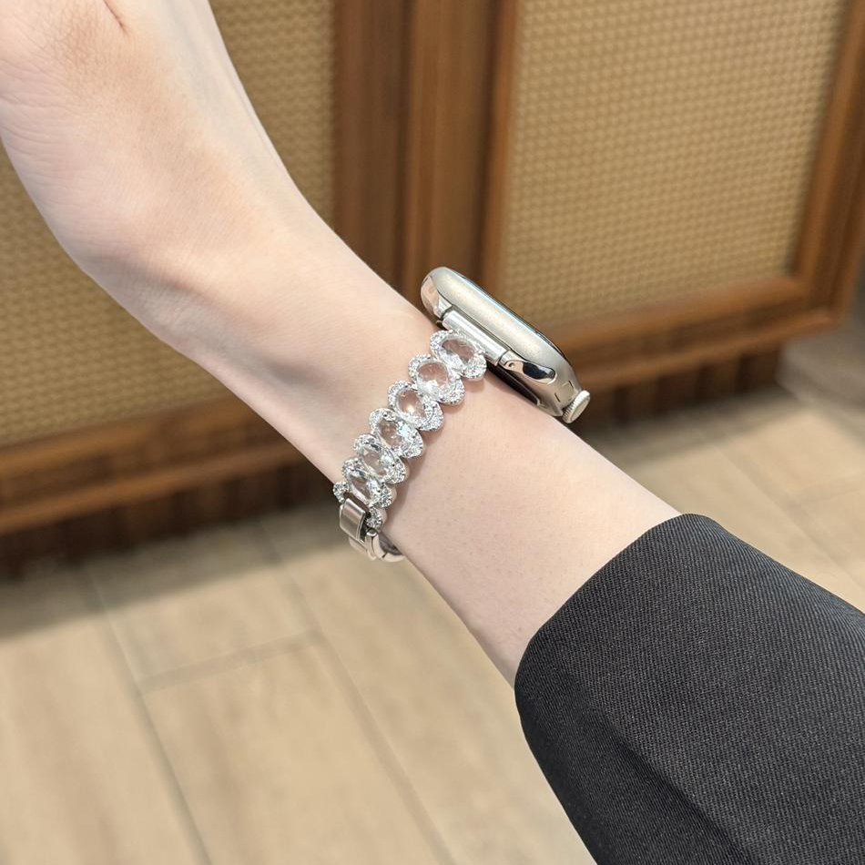 Luxury Oval Full Diamond Brace - مراجعة Luxury Watch Apple Bands وسعره