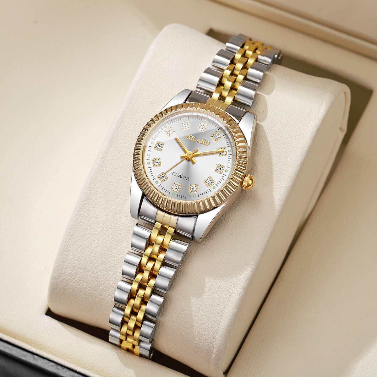 Fashion Rhinestone Women Quart - مراجعة Luxury Watch Organizer وسعره