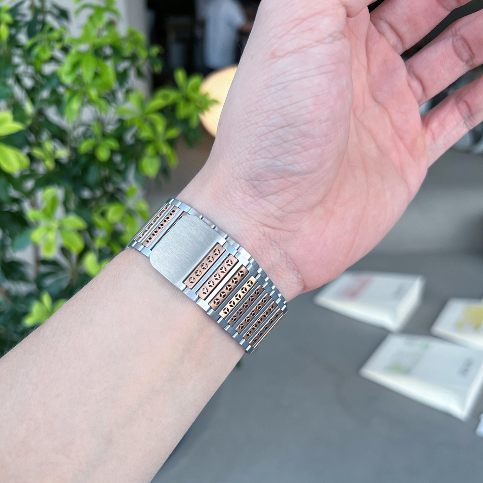 Magnetic Strap For Apple Watch - مراجعة Luxury Watch Apple Bands وسعره