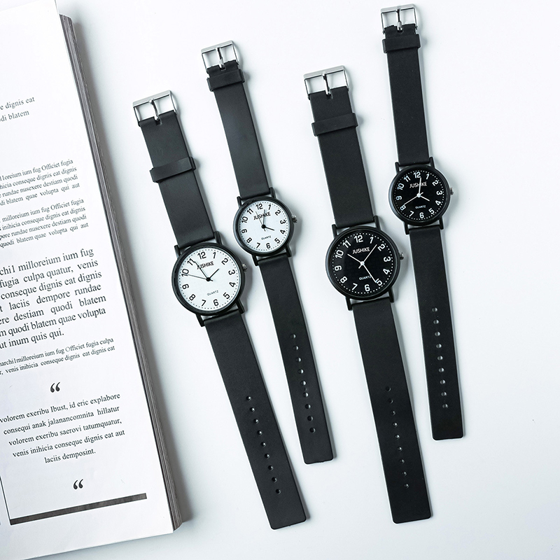 Simple Black Watch Quartz Watc - مراجعة Lux Watch وسعره
